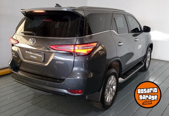 Camionetas - Toyota SW4 4X4 SRX 2,8 TDI 6 AT 2021 Diesel 80850Km - En Venta