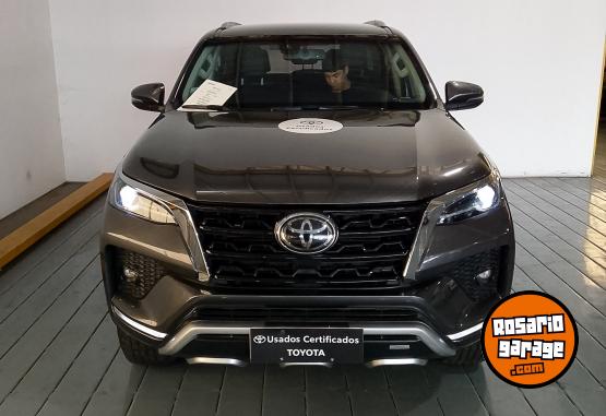 Camionetas - Toyota SW4 4X4 SRX 2,8 TDI 6 AT 2021 Diesel 80850Km - En Venta