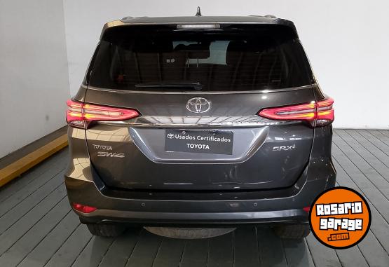 Camionetas - Toyota SW4 4X4 SRX 2,8 TDI 6 AT 2021 Diesel 80850Km - En Venta