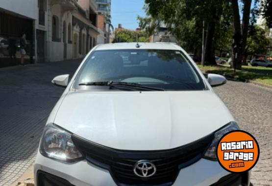 Autos - Toyota Etios xls 1.5 At 2021 Nafta 64000Km - En Venta