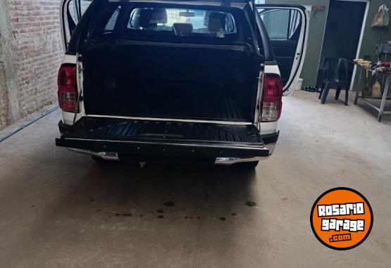 Camionetas - Toyota Hilux 2019 Diesel 124000Km - En Venta