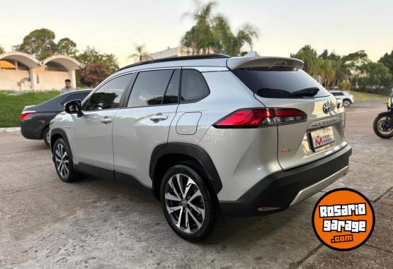 Autos - Toyota Corolla Cross SEG HV 1.8 2022 Electrico / Hibrido 110000Km - En Venta