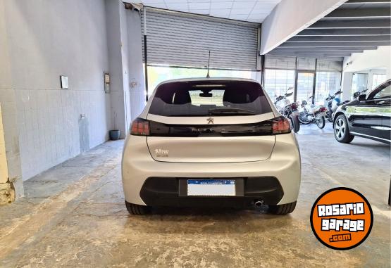 Autos - Peugeot 208 Feline AT 2021 2021 Nafta 83050Km - En Venta