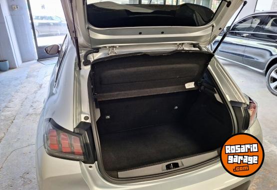 Autos - Peugeot 208 Feline AT 2021 2021 Nafta 83050Km - En Venta