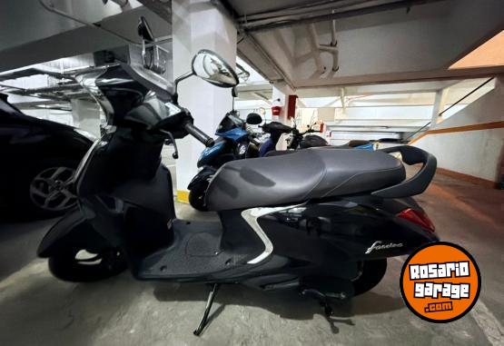 Motos - Yamaha Fascino 2023 Nafta 3000Km - En Venta