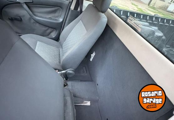 Camionetas - Volkswagen SAVEIRO 2006 Nafta 223000Km - En Venta