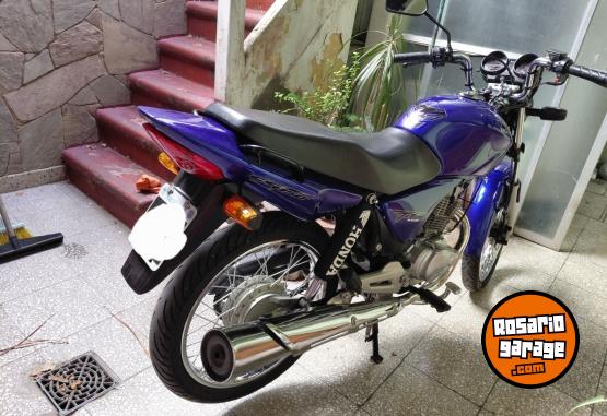 Motos - Honda TITAN 150 2013 Nafta 38000Km - En Venta
