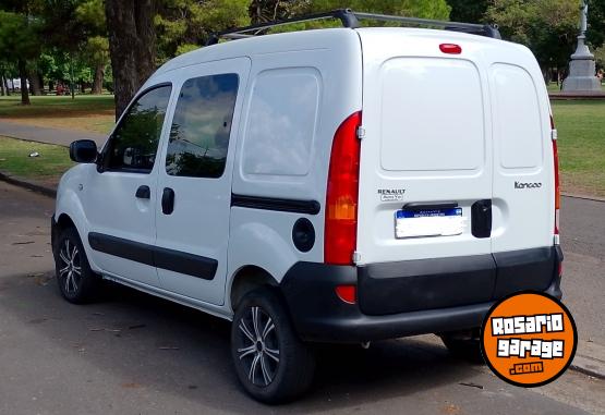 Utilitarios - Renault Kangoo 2016 Nafta 51000Km - En Venta