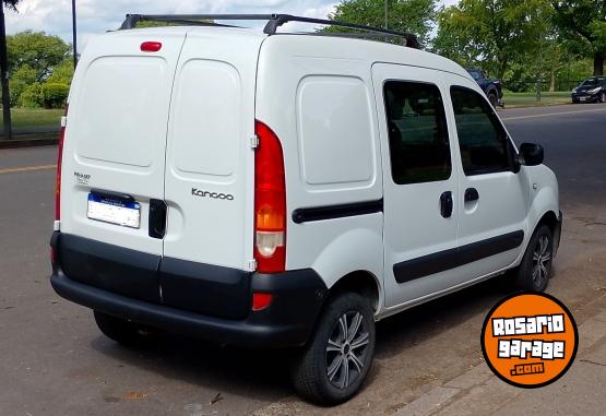 Utilitarios - Renault Kangoo 2016 Nafta 51000Km - En Venta