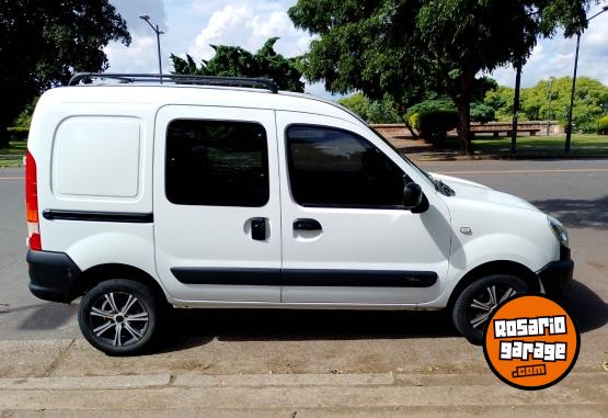Utilitarios - Renault Kangoo 2016 Nafta 51000Km - En Venta