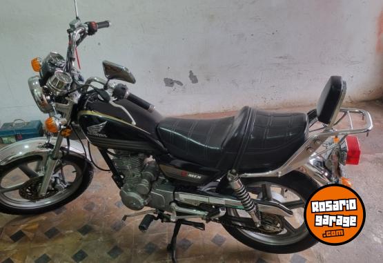 Motos - Honda 125 v men 2009 Nafta 111111Km - En Venta