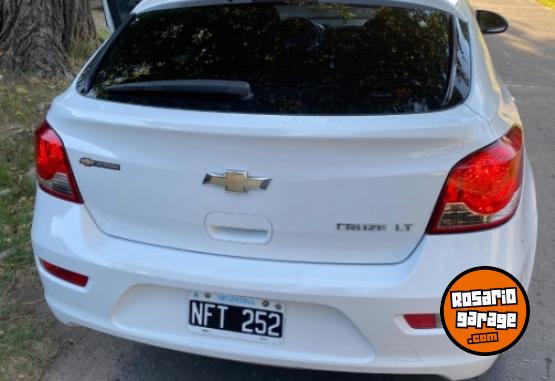 Autos - Chevrolet Cruze lt 5 puertas 2013 Nafta 92000Km - En Venta