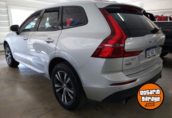 Autos - Volvo XC60 T5 MOMENTUN 2021 Nafta 40400Km - En Venta