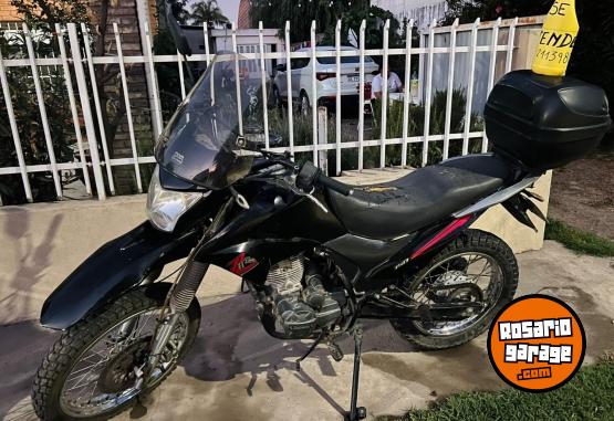 Motos - Zanella Zr 150 2019 Nafta 20000Km - En Venta