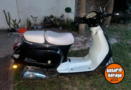 Motos - Motomel strato euro 2022 Nafta 7900Km - En Venta