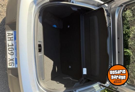 Autos - Peugeot 208 allure pack T200 2025 Nafta 9800Km - En Venta