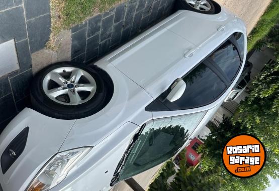 Autos - Ford Focus 2012 Nafta 180000Km - En Venta