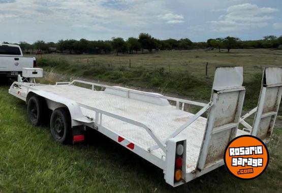 Camiones y Gr�as - Trailers para auxilio/remolque - En Venta