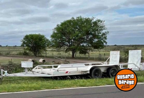 Camiones y Gr�as - Trailers para auxilio/remolque - En Venta