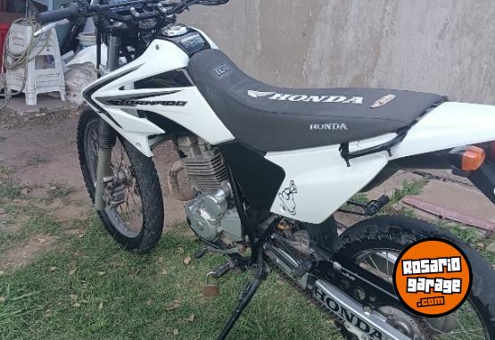 Motos - Honda Tornado 2019 Nafta 19000Km - En Venta