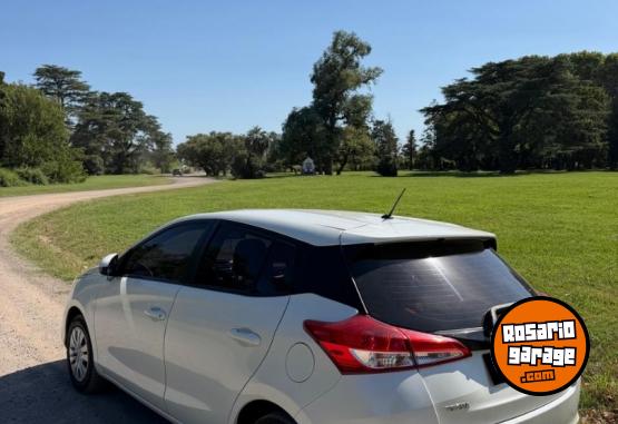 Autos - Toyota Yaris XS 2019 Nafta 74000Km - En Venta