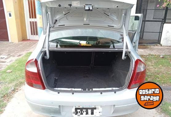 Autos - Chevrolet Corsa 2 2006 Nafta 130000Km - En Venta