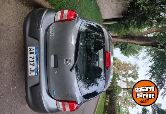 Autos - Nissan March 2016 Nafta 128000Km - En Venta