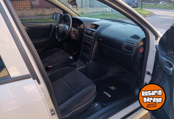 Autos - Chevrolet Astra 2008 Nafta 200000Km - En Venta