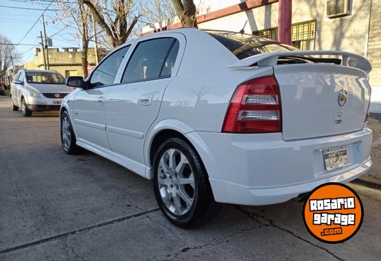 Autos - Chevrolet Astra 2008 Nafta 200000Km - En Venta