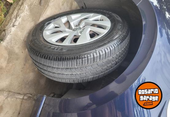 Autos - Volkswagen Virtus 2019 GNC 115000Km - En Venta