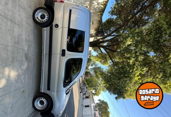 Utilitarios - Citroen Berlingo 2021 Diesel 140000Km - En Venta