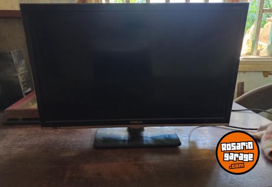 Hogar - Vendo televisi�n que funciona como monitor - En Venta