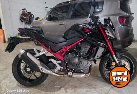 Motos - Honda CB 750 hornet 2024 Nafta 2600Km - En Venta
