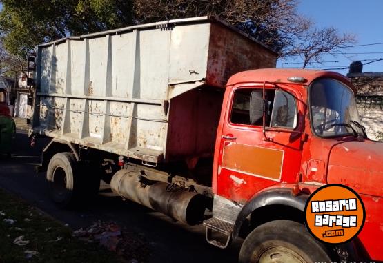 Camiones y Gr�as - Mercedes benz 1114 volcador - En Venta