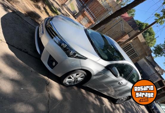Autos - Toyota COROLLA 2017 Nafta 192000Km - En Venta