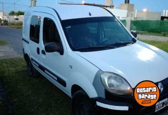 Utilitarios - Renault Kangoo 2014 GNC 300000Km - En Venta