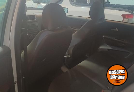 Autos - Volkswagen Suran 2014 Nafta 130000Km - En Venta