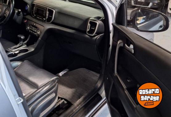 Camionetas - Kia SPORTAGE AT 2.0 4X4 2016 Nafta 115000Km - En Venta