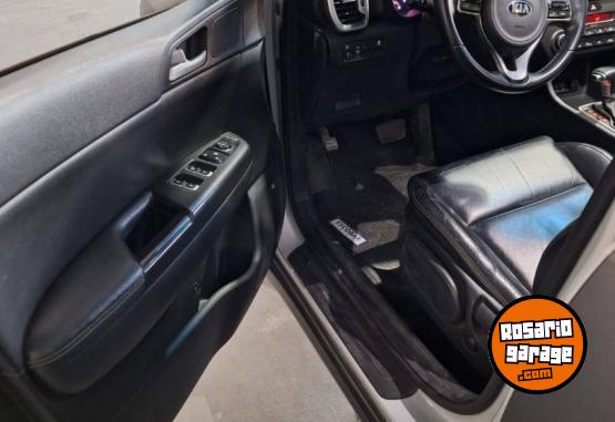 Camionetas - Kia SPORTAGE AT 2.0 4X4 2016 Nafta 115000Km - En Venta