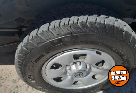 Camionetas - Toyota HILUX 2008 Diesel 380000Km - En Venta