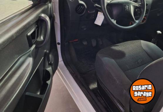 Utilitarios - Peugeot PARTNER CONFORTLINE 1.6 H 2017 Diesel 210000Km - En Venta