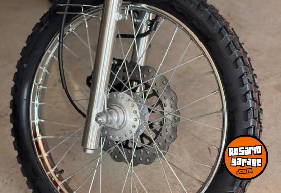 Motos - Corven TRIAX 150 R3 2026 Nafta 0Km - En Venta