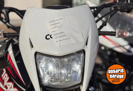 Motos - Corven TRIAX 150 R3 2026 Nafta 0Km - En Venta