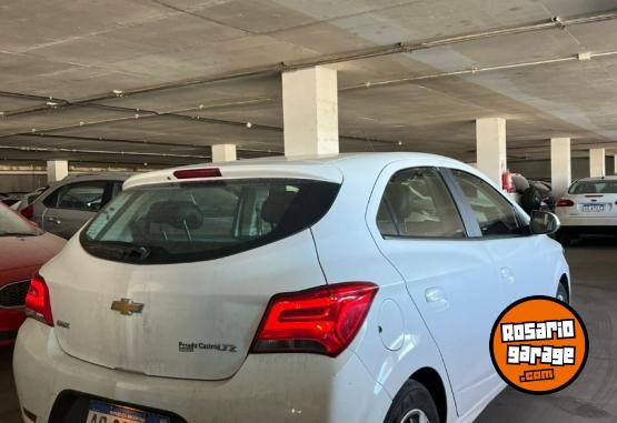 Autos - Chevrolet ONIX LTZ 2018 Nafta 101000Km - En Venta
