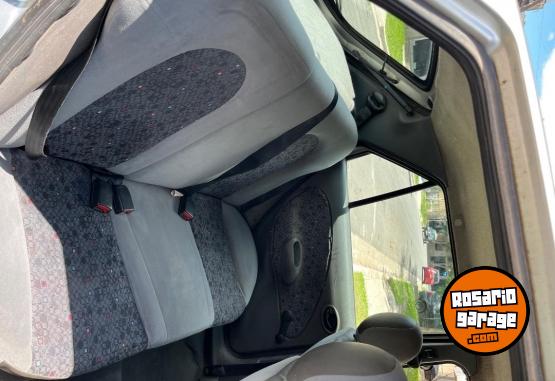 Autos - Ford Fiesta XL 2001 Nafta 200000Km - En Venta