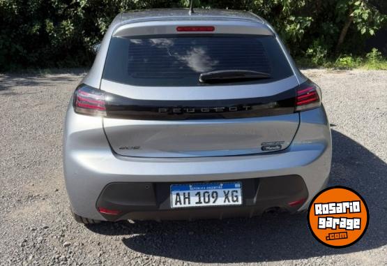 Autos - Peugeot 208 allure pack T200 2025 Nafta 9800Km - En Venta