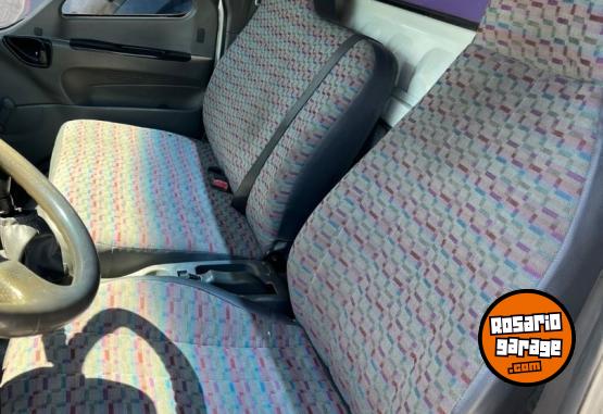 Camiones y Gr�as - Vendo Hyundai impecable - En Venta