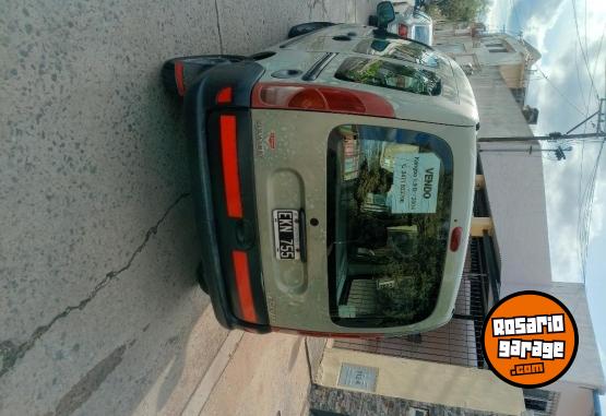 Utilitarios - Renault Kangoo 2004 Diesel 229000Km - En Venta