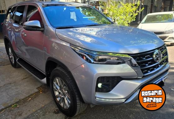 Camionetas - Toyota sw4 srx 4x4 AT 2023 Diesel 32000Km - En Venta