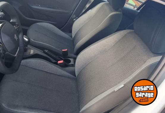 Autos - Peugeot 208 style 2023 Nafta 29000Km - En Venta